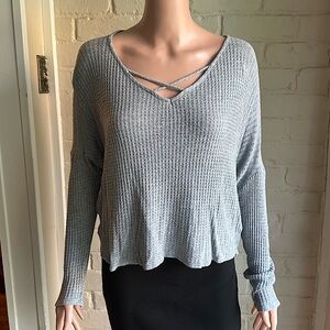Alya size medium gray comfy stretchy long sleeve blouse top